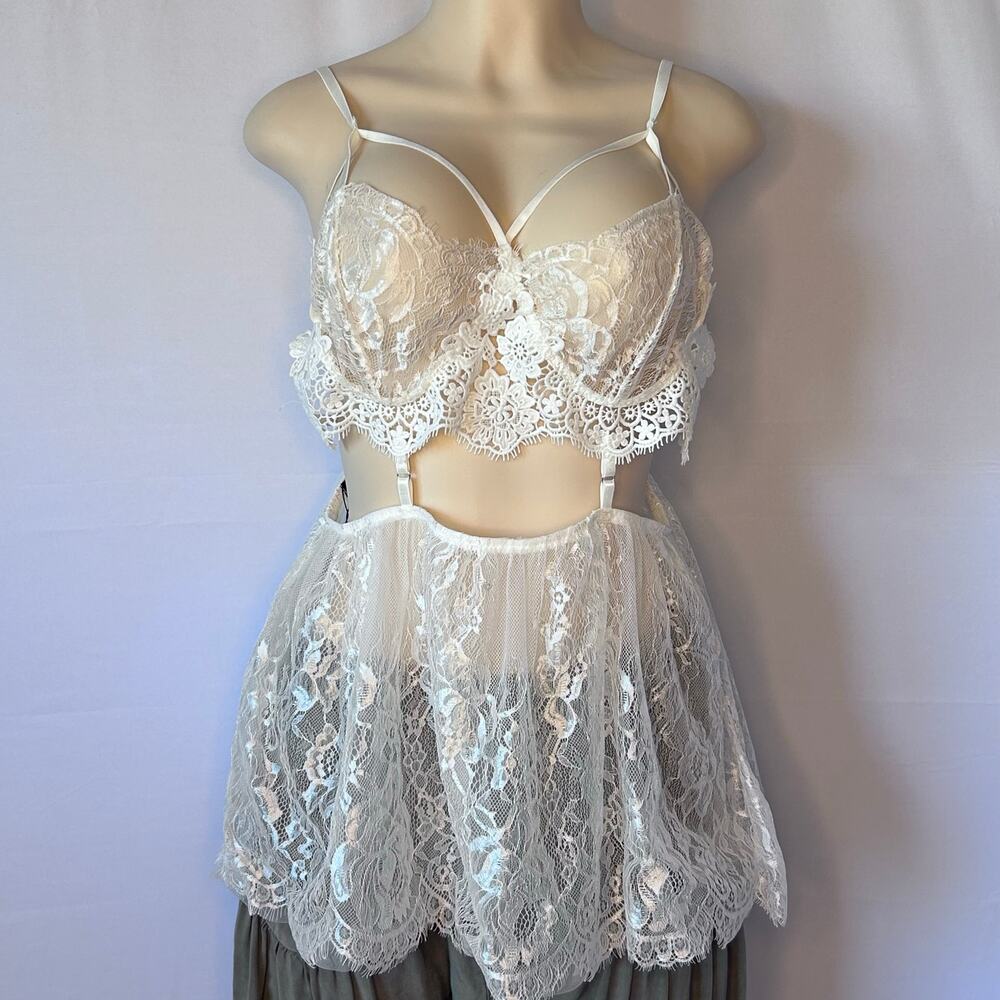 Avidlove White Lace Underwire Bra & Skirt Lingerie Set – NWT romantic feminine